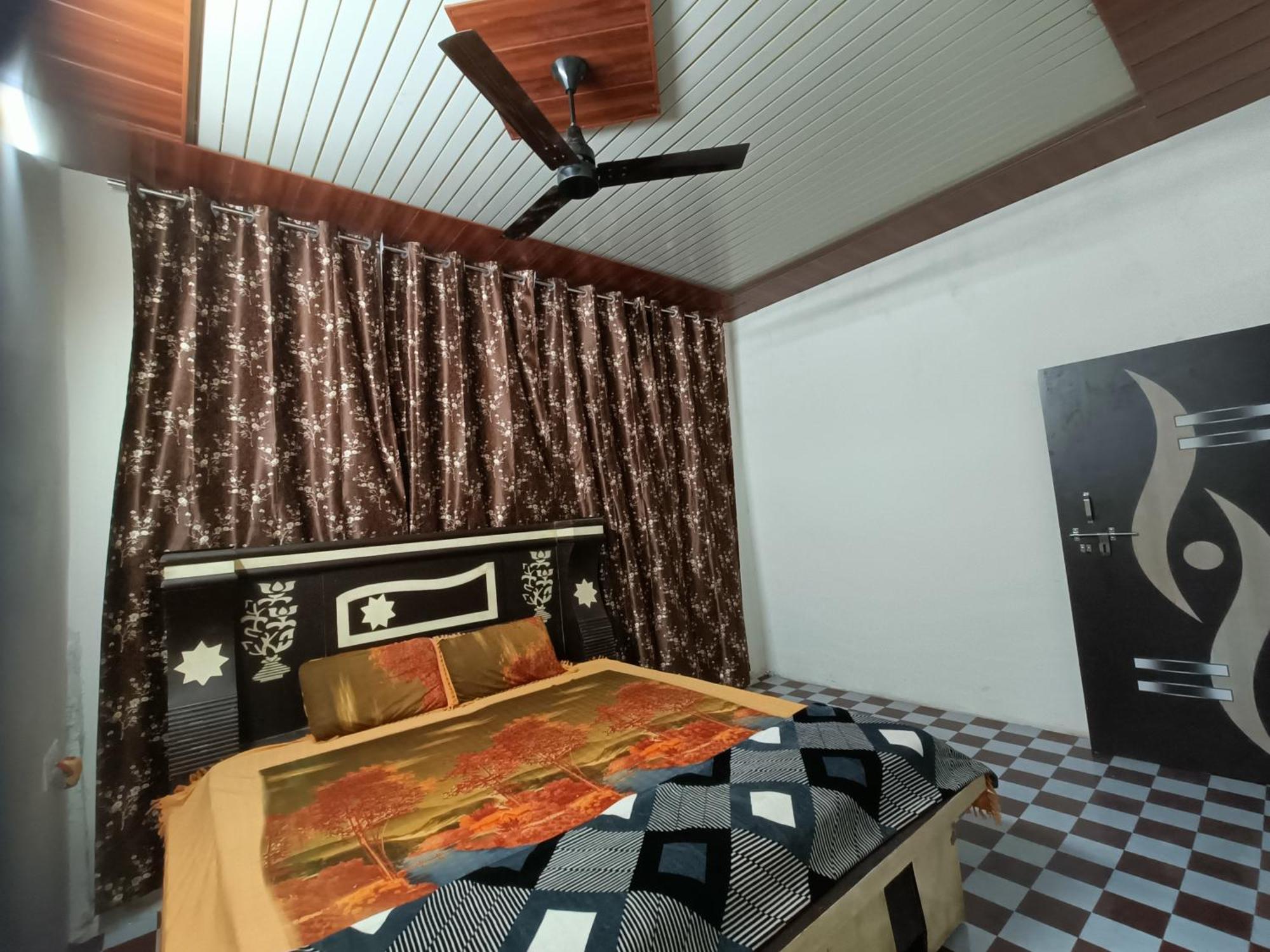 Keshav Narayan Home Stay Mathura Exteriör bild